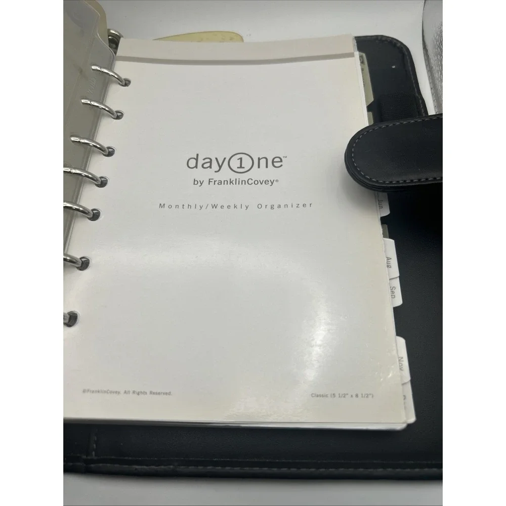 Franklin Day One Snap Closure 3-Ring Classic Planner, Black, 8.5